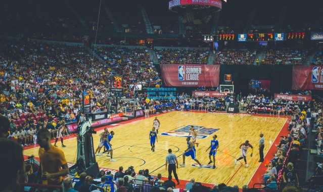 埃尔切主帅赛后怒斥裁判判罚，坚称皇马第二球犯规在先致比赛失衡